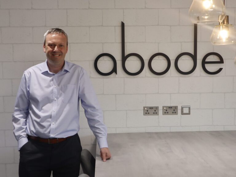 Abode Peter Woodward - yourshow-home.com