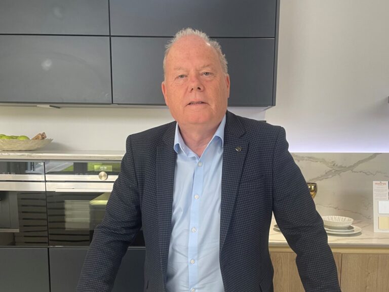 Moores - yourshow-home.com