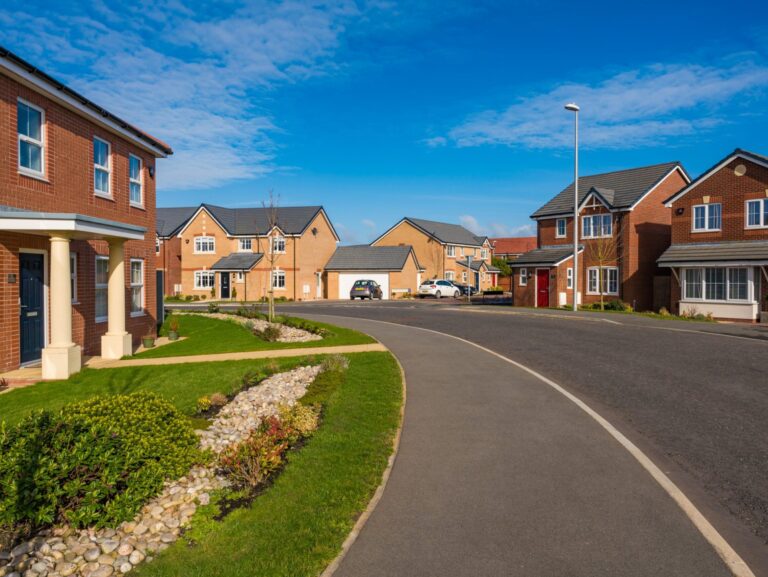Elan Homes shares new energy efficient homes https://yourshow-home.com/