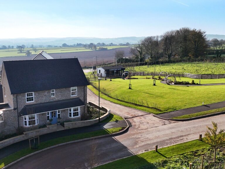 The Orchards, Edenstone Homes https://yourshow-home.com/