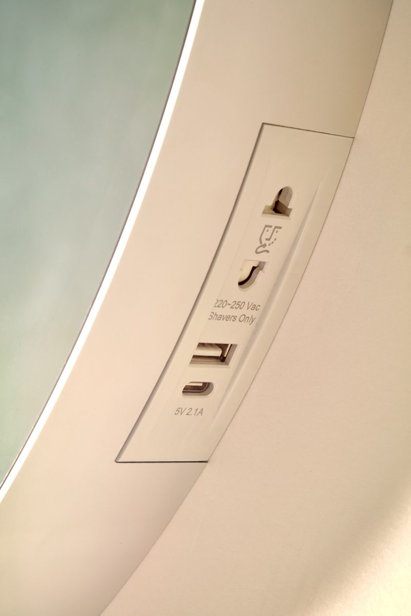 Spirit-Charging-Socket-Cameo