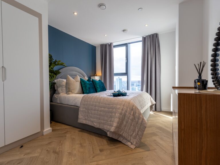 Swan Street House, Sun Bleached Oak Herringbone - Amtico yourshow-home.com