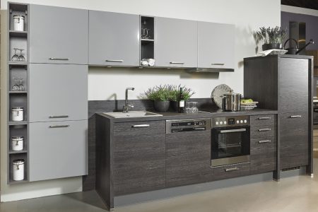 kuhl-kitchens-plan-range-in-black-oak-finish-partnered